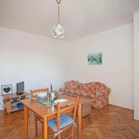 Apartment And Agata *
