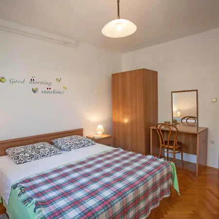Apartman And Agata