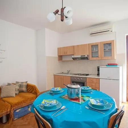 Apartman And Agata