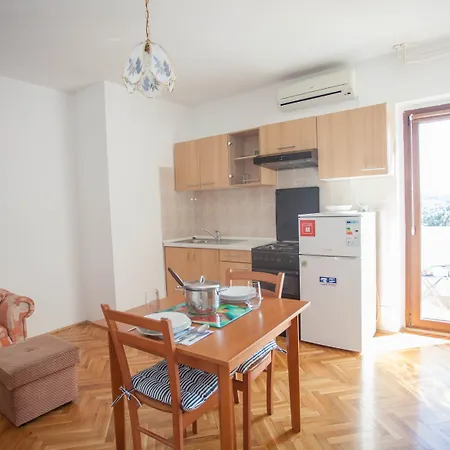 Apartament And Agata